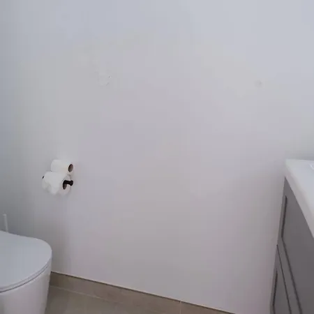 Magnifique Hert Ft * París